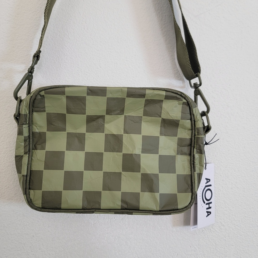 Aloha Collection Checkmate Le Tour Limu On Olive Green Crossbody Bag NWT Travel